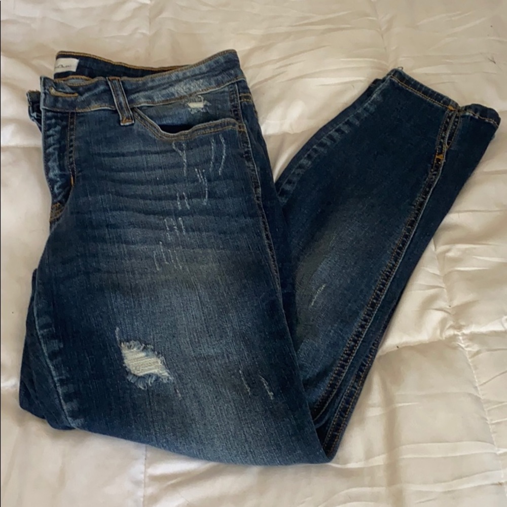 Distressed Kancan Skinny jeans
